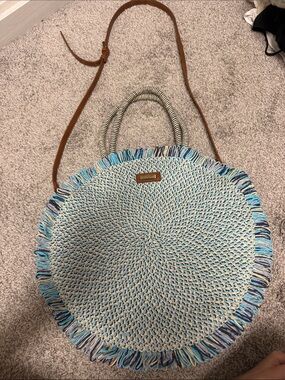 Round Fringe Straw Tote in Blue and Tan